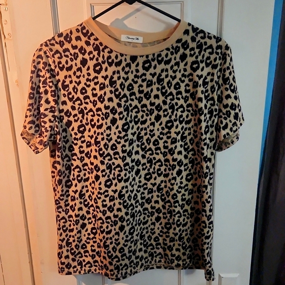 CHEETAH print Tee - Picture 1 of 4